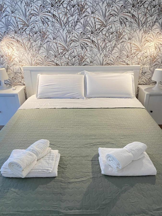 Apartamento Bajo Con Piscina Macarella Cala'N Blanes  Luaran gambar